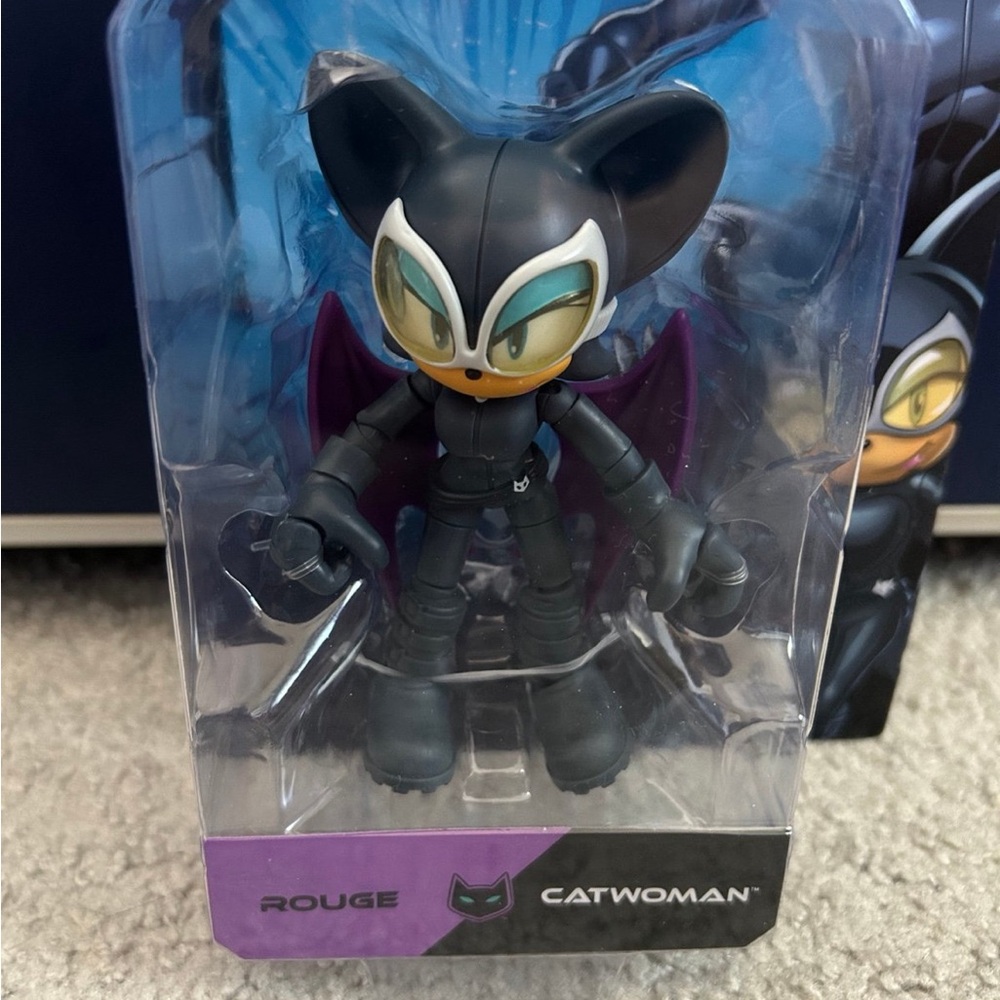 DC x Sonic Rouge The Bat as Catwoman 5” Jakks Pacific - Picture 2 of 12
